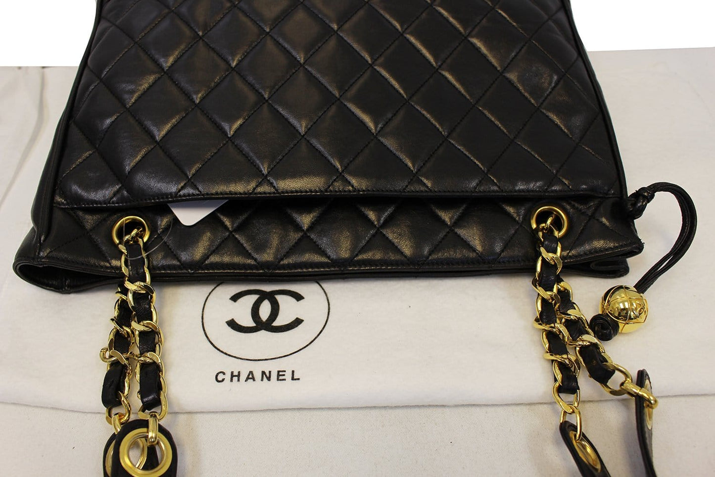 CHANEL  Chain Black Shoulder Bag