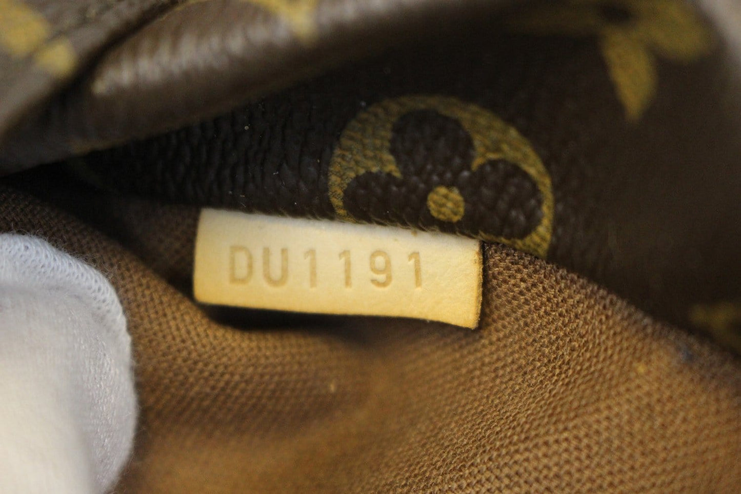 LOUIS VUITTON Monogram Canvas Totally GM Shoulder Bag