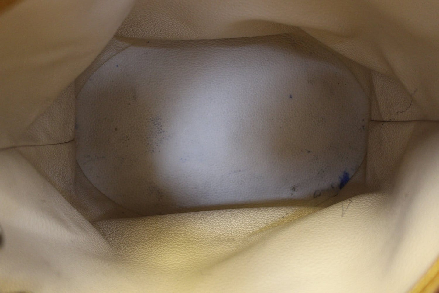 LOUIS VUITTON Monogram Canvas Petit Bucket Shoulder Bag