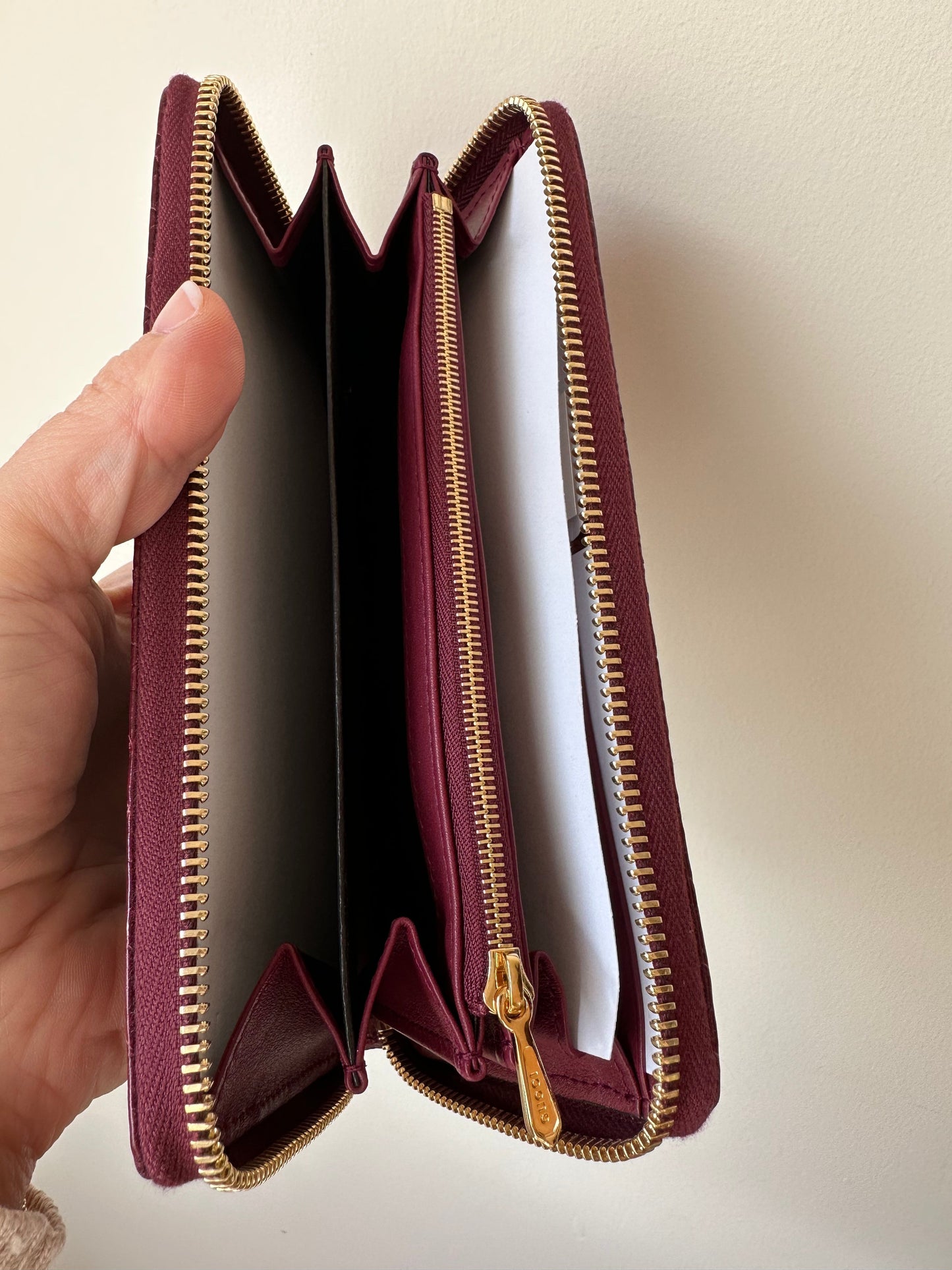 Gucci Zumi Horse Bit Zip Around Wallet in Burgundy