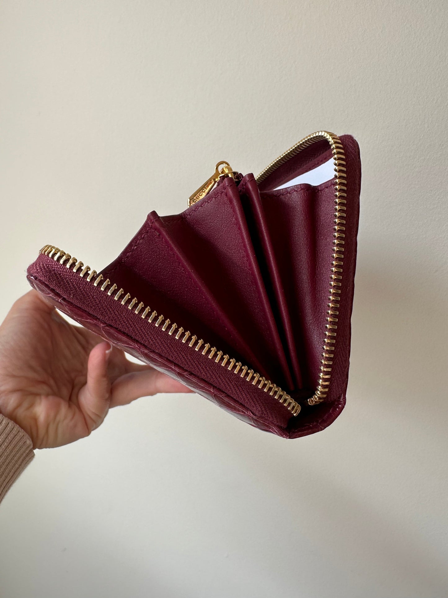 Gucci Zumi Horse Bit Zip Around Wallet in Burgundy