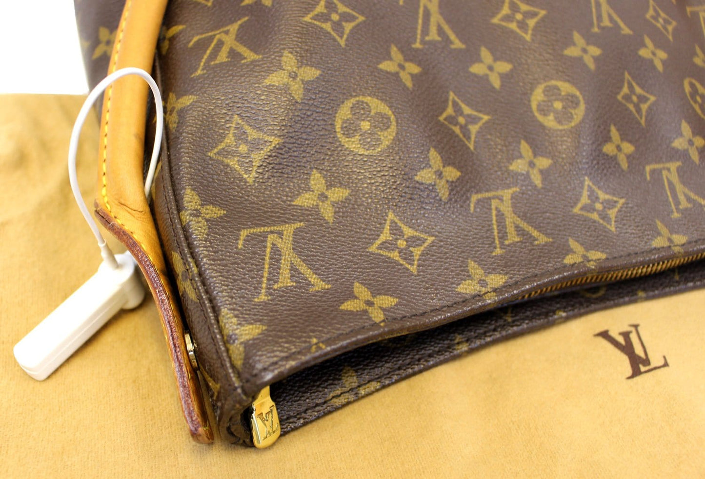 LOUIS VUITTON Monogram Canvas Looping GM Brown Shoulder Bag
