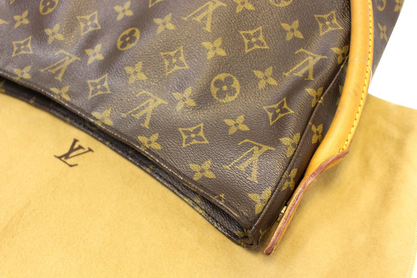 LOUIS VUITTON Monogram Canvas Looping GM Brown Shoulder Bag