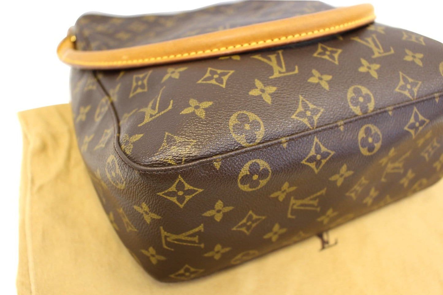 LOUIS VUITTON Monogram Canvas Looping GM Brown Shoulder Bag