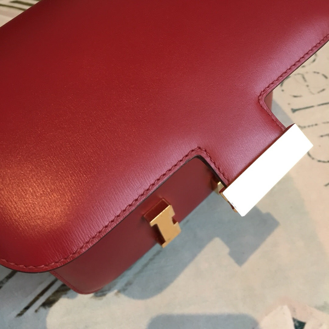 Top Quality Constance Burgundy For Women Gold Toned Hardware 9.5in/24cm