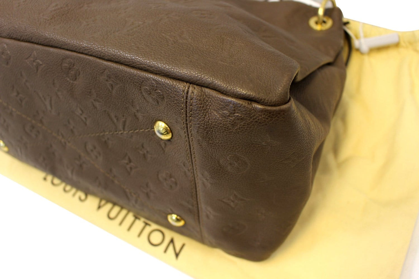LOUIS VUITTON Artsy MM Empreinte Leather Terre Shoulder Bag