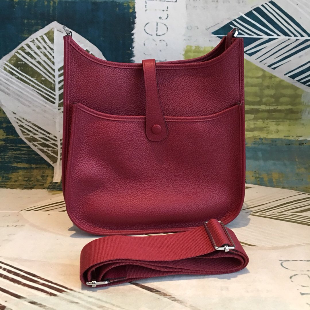 Top Quality Evelyne III PM Bag Burgundy For Women SiTop Qualityer Toned Hardware 11.8in/30cm