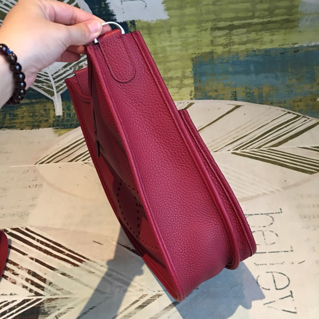 Top Quality Evelyne III PM Bag Burgundy For Women SiTop Qualityer Toned Hardware 11.8in/30cm