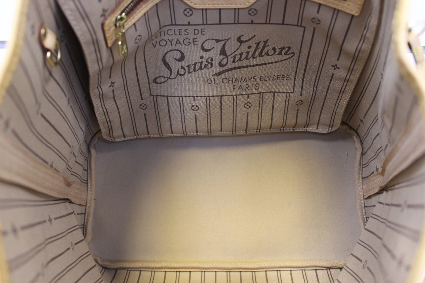 Louis Vuitton Monogram Canvas Neverfull MM Shoulder Bag