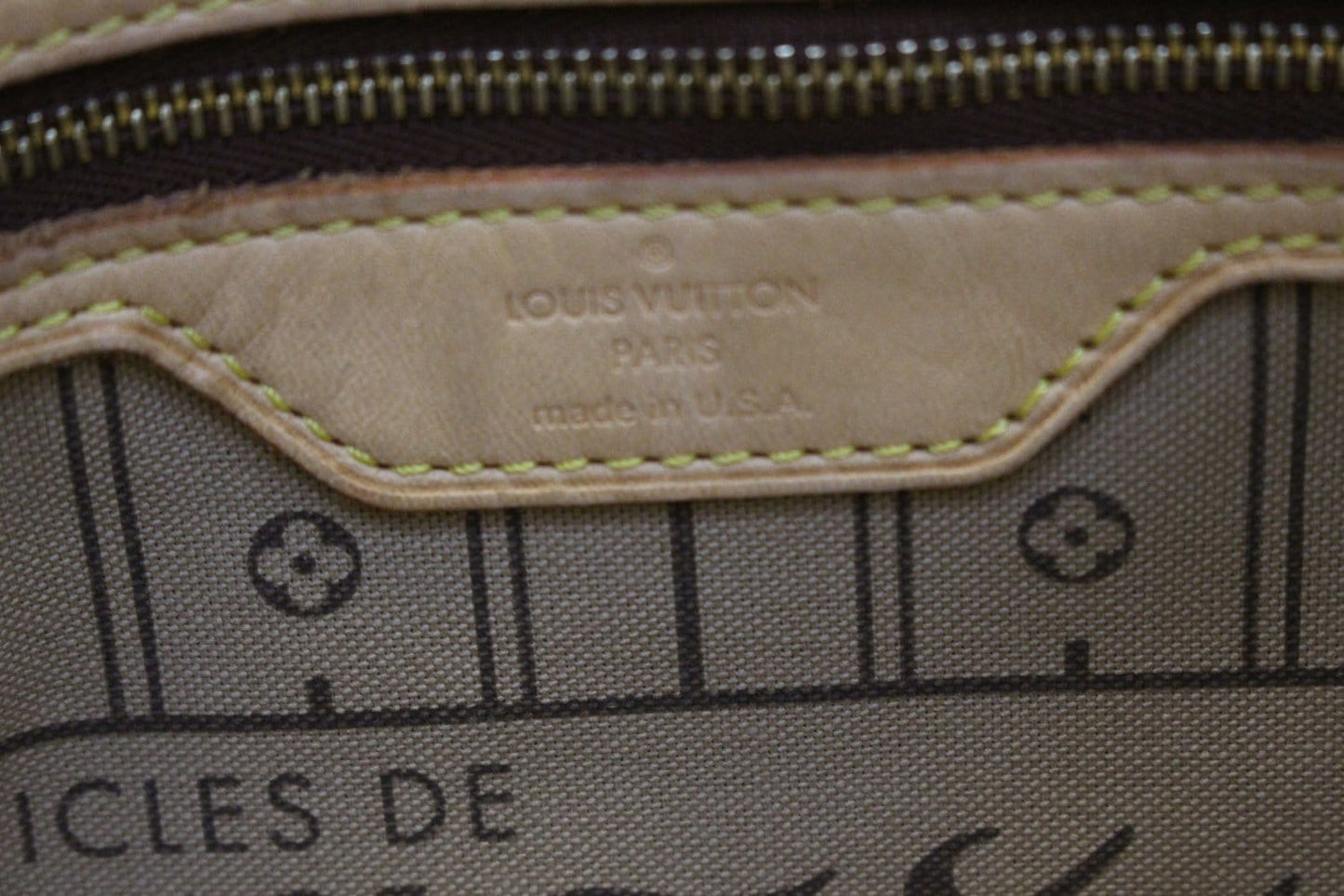 Louis Vuitton Monogram Canvas Neverfull MM Shoulder Bag