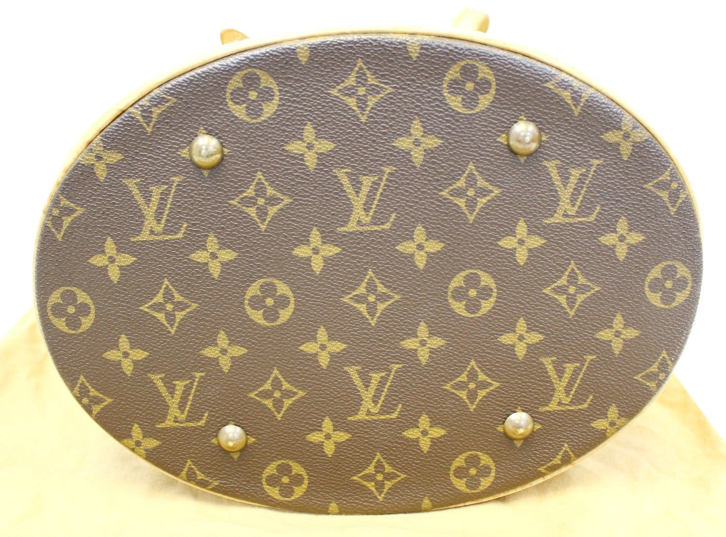 LOUIS VUITTON Monogram Canvas Brown Bucket GM Shoulder Bag