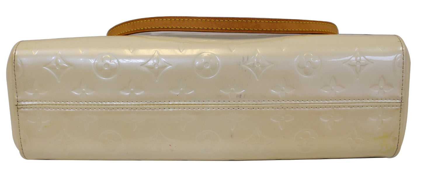 LOUIS VUITTON Cream Vernis Leather Roxbury Drive Shoulder Bag