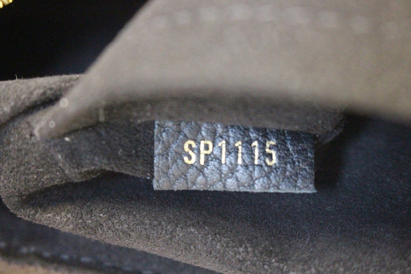 LOUIS VUITTON Monogram Estrela MM NM Noir Black Shoulder Bag