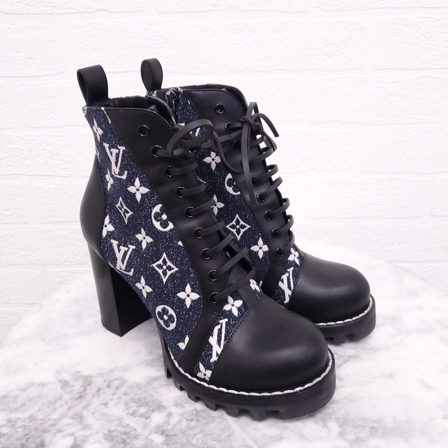 LOUIS VUITTON DENIM AND LEATHER LOGO BOOTS WITH BLOCK HEEL - SIZE 39
