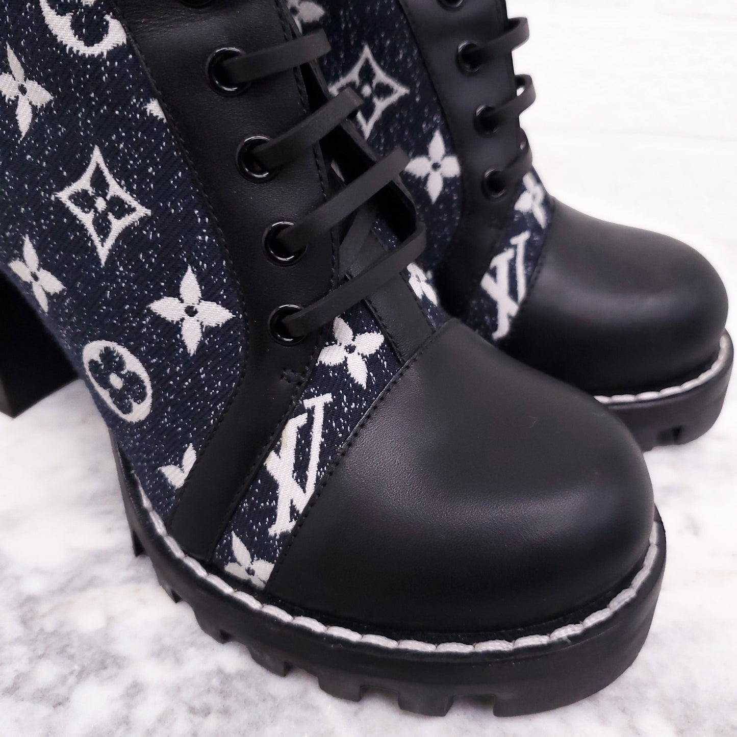 LOUIS VUITTON DENIM AND LEATHER LOGO BOOTS WITH BLOCK HEEL - SIZE 39
