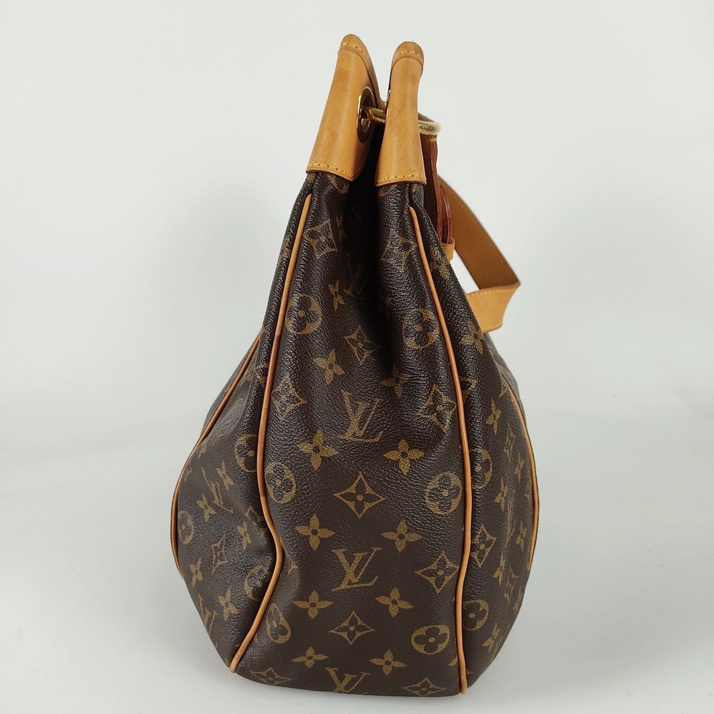 LOUIS VUITTON Galliera GM monogram shoulder bag
