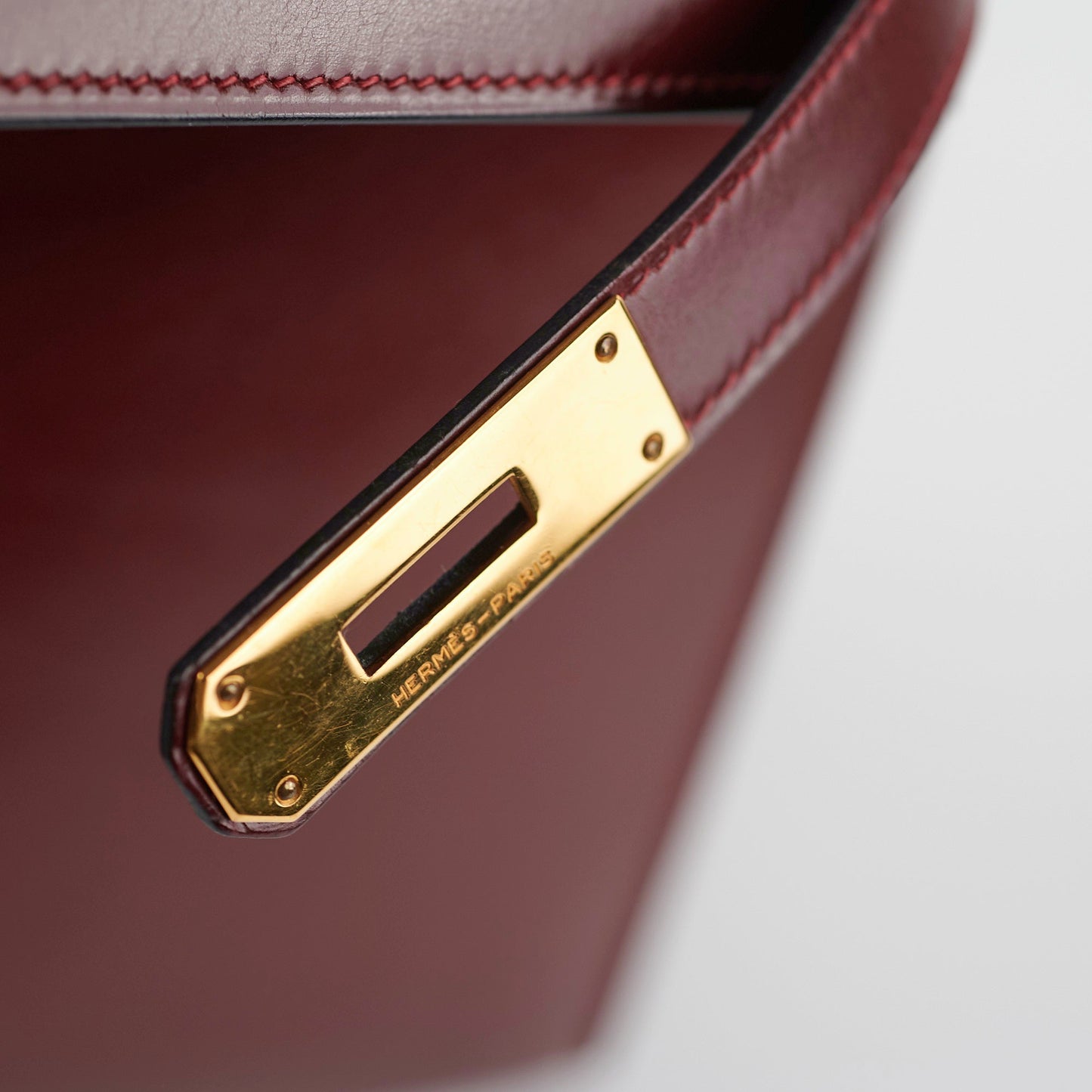 Hermes Vintage Kelly 28 Box Calfskin Burgundy -J Circle 1980