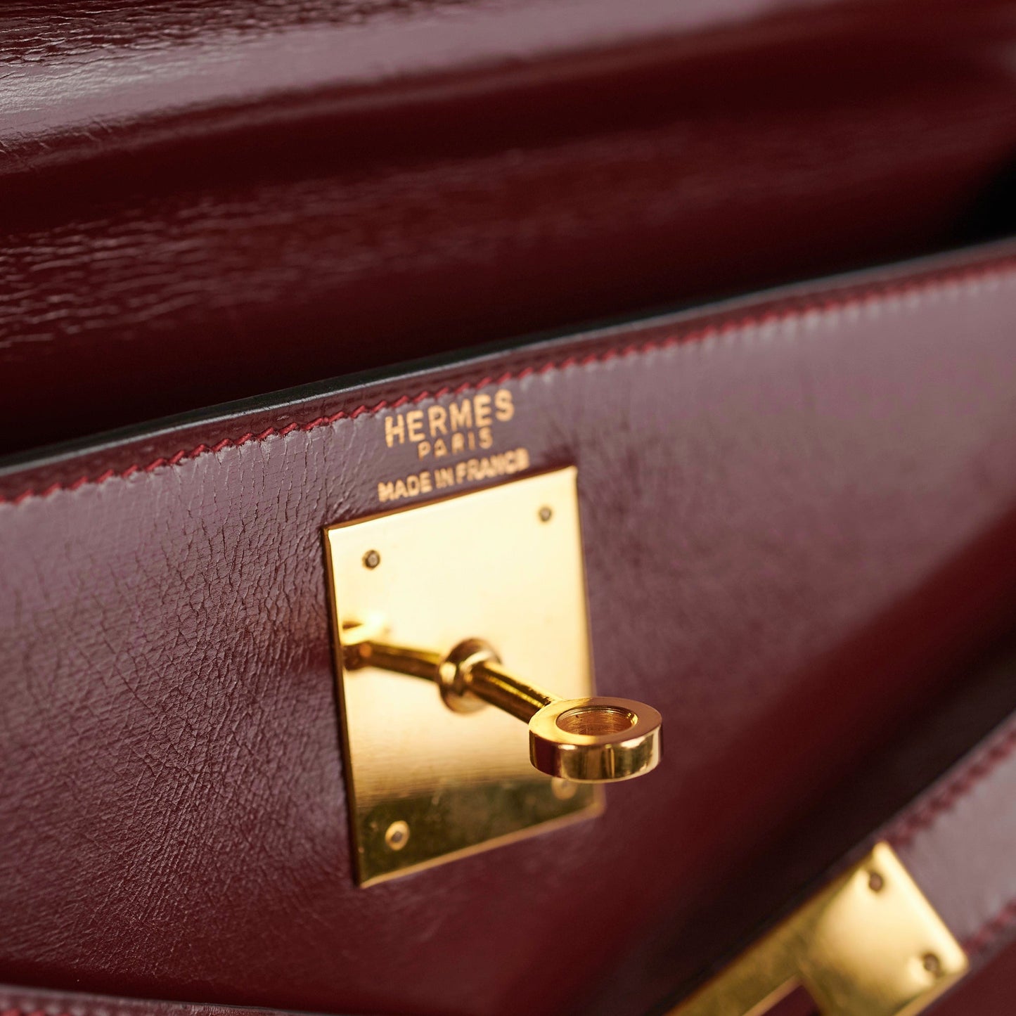 Hermes Vintage Kelly 28 Box Calfskin Burgundy -J Circle 1980