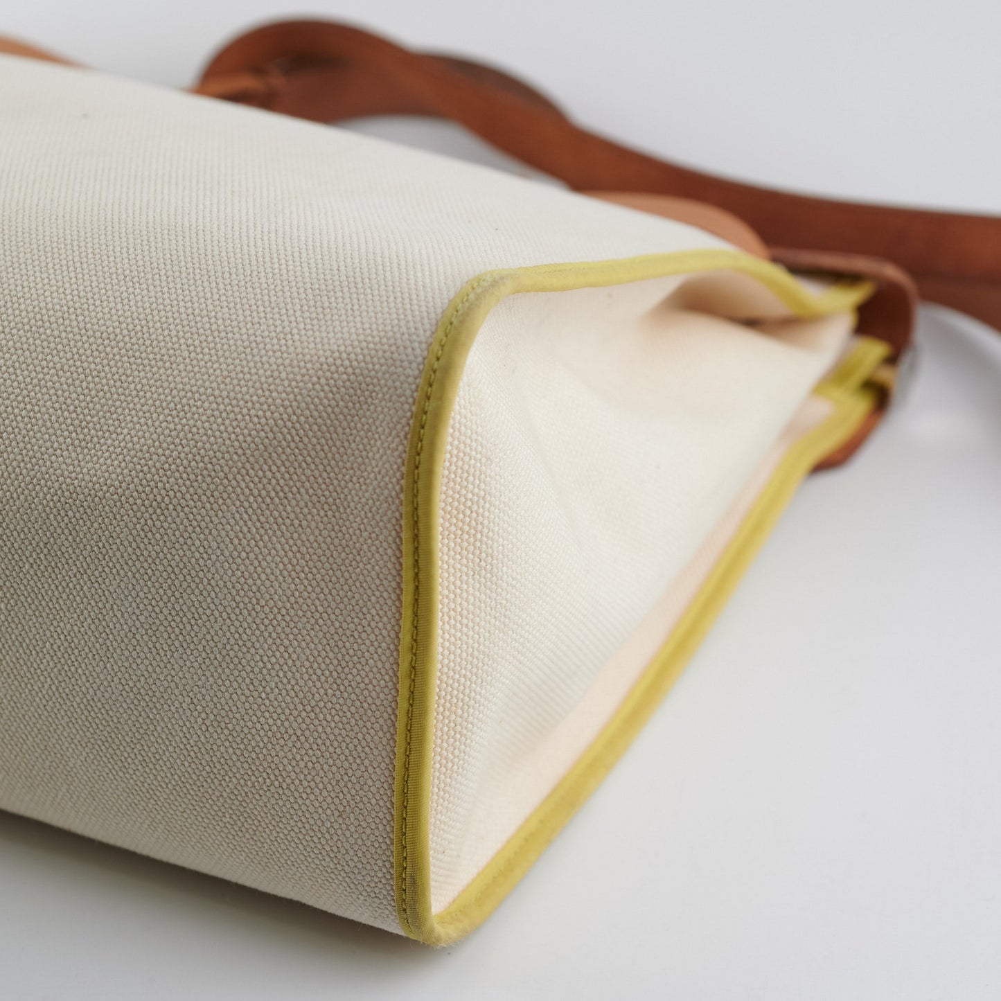 ITEM 20 - Hermes Herbag 39 Q Square Stamp (2013)