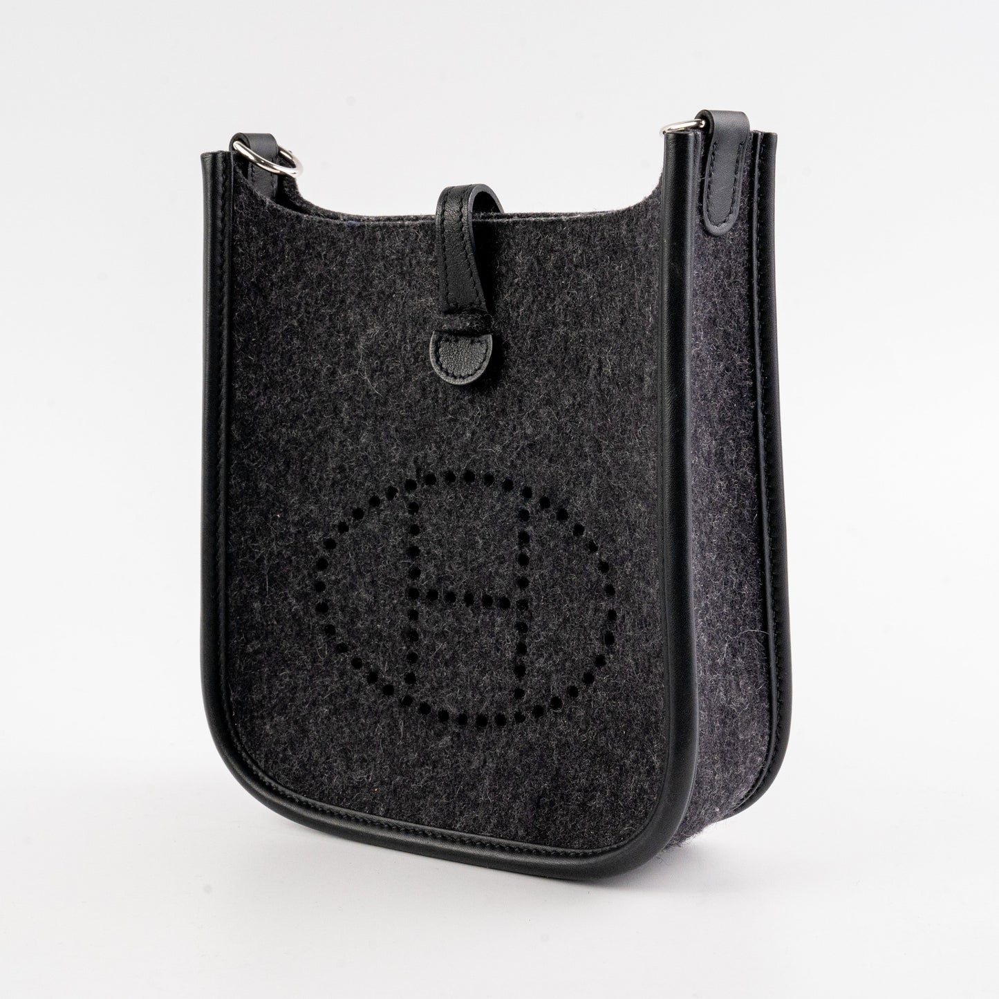 Hermes TPM Mini Evelyn 16 Wool Graphite Noir - Stamp U 2022