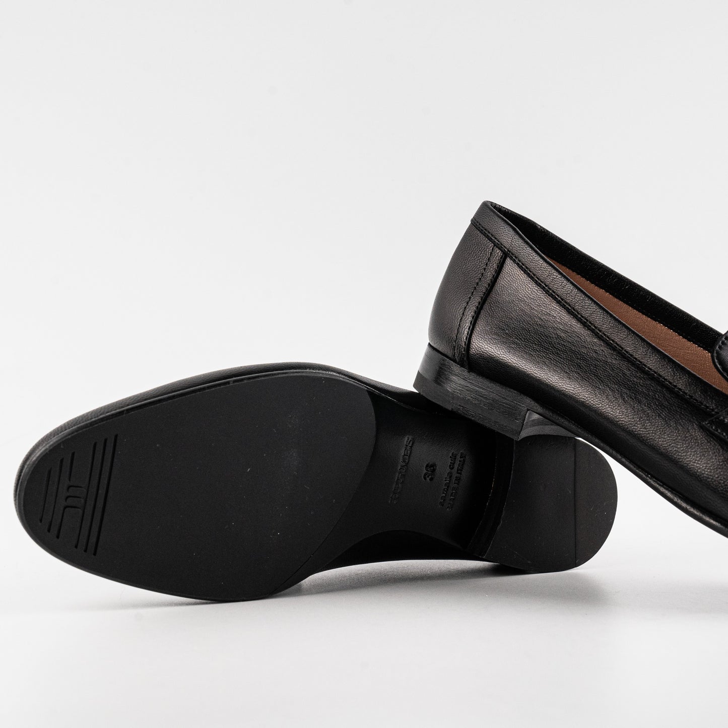 Hermes Women Paris Size 36 Black Loafer