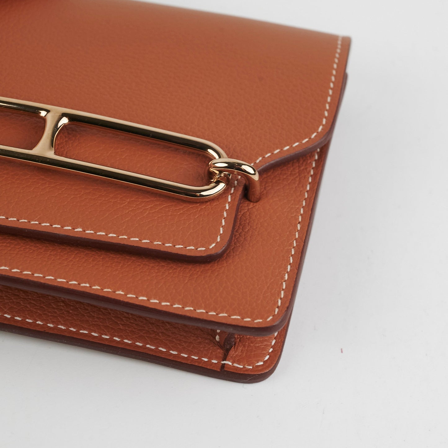 ITEM 37 - Hermes Roulis Slim Compact Gold Evercolour - B Stamp