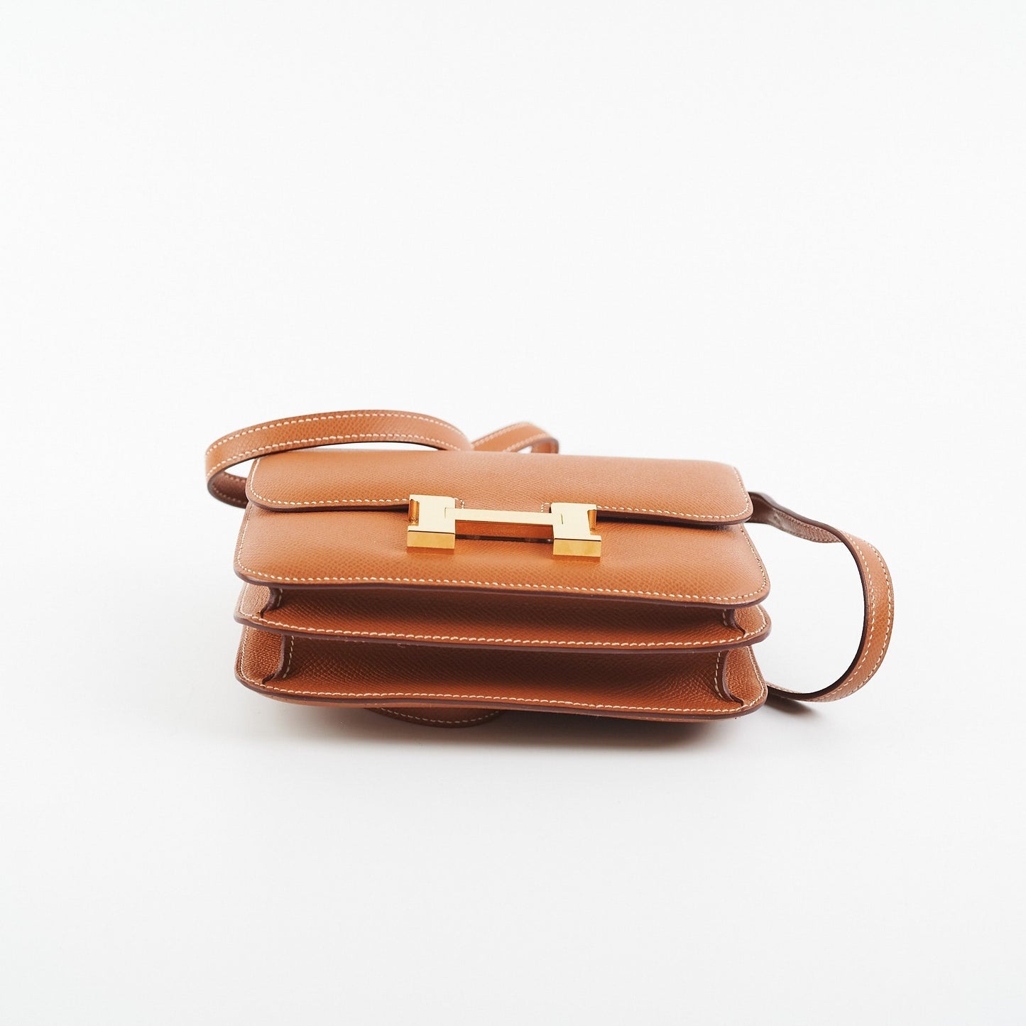 ITEM 34 - Hermes Constance 18 Gold Z Stamp 2021