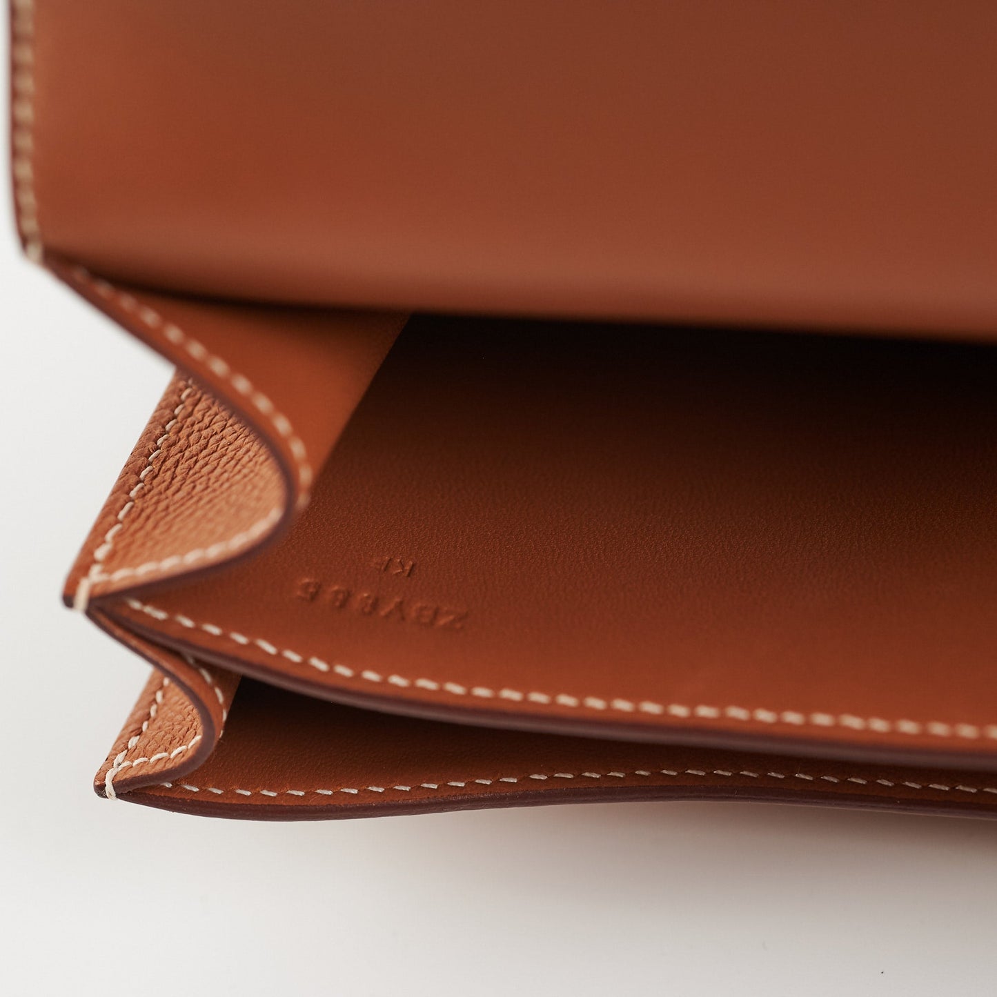 ITEM 34 - Hermes Constance 18 Gold Z Stamp 2021