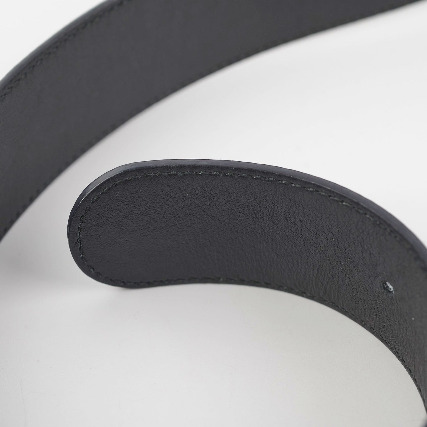 ITEM 16 - Gucci Marmont Belt Black Size 80