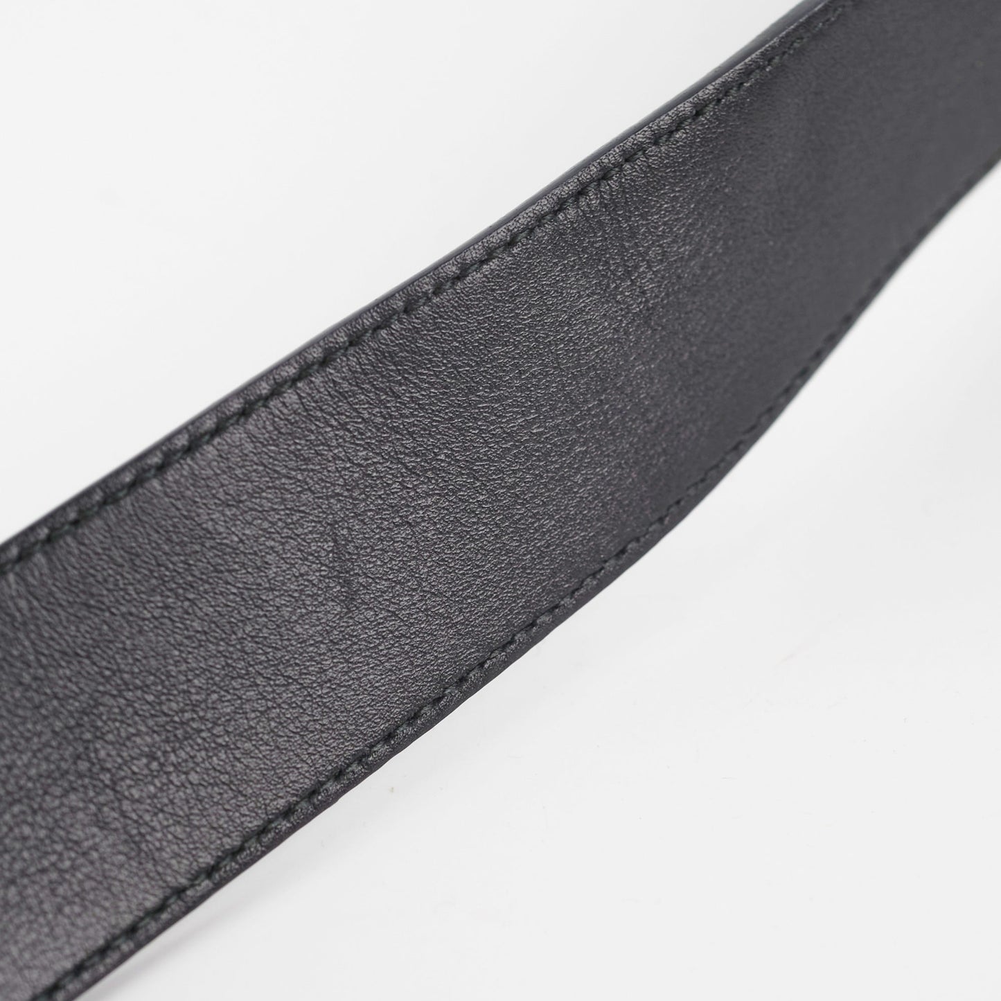 ITEM 16 - Gucci Marmont Belt Black Size 80