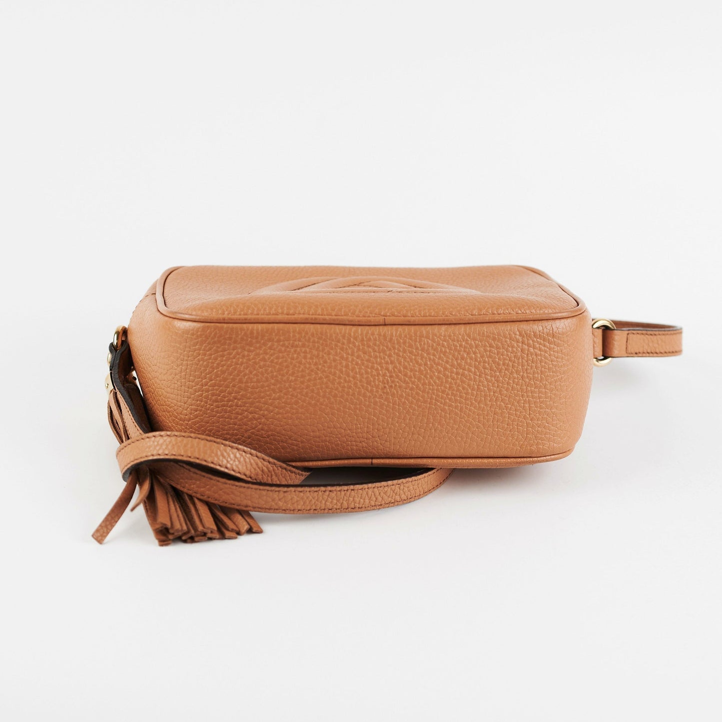 ITEM 28 - Gucci Soho Disco Dark Beige