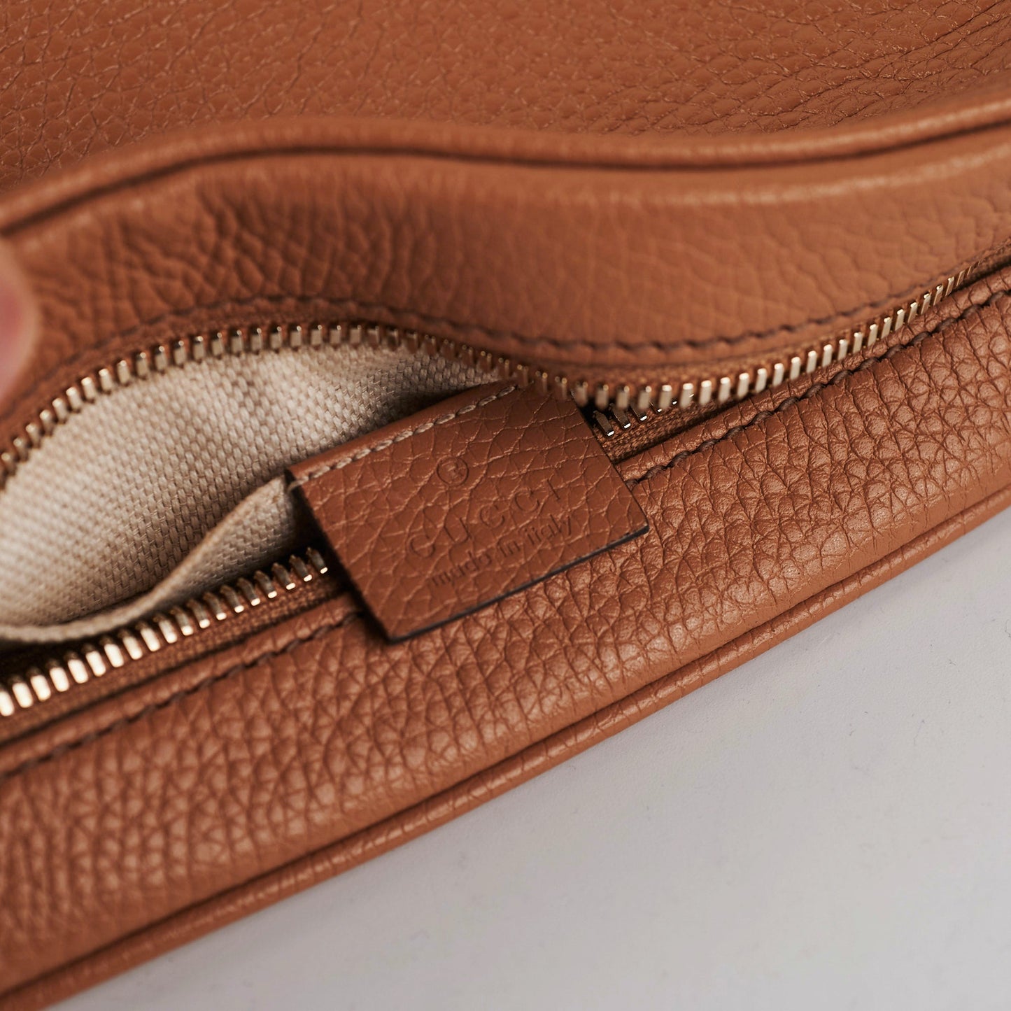 ITEM 28 - Gucci Soho Disco Dark Beige