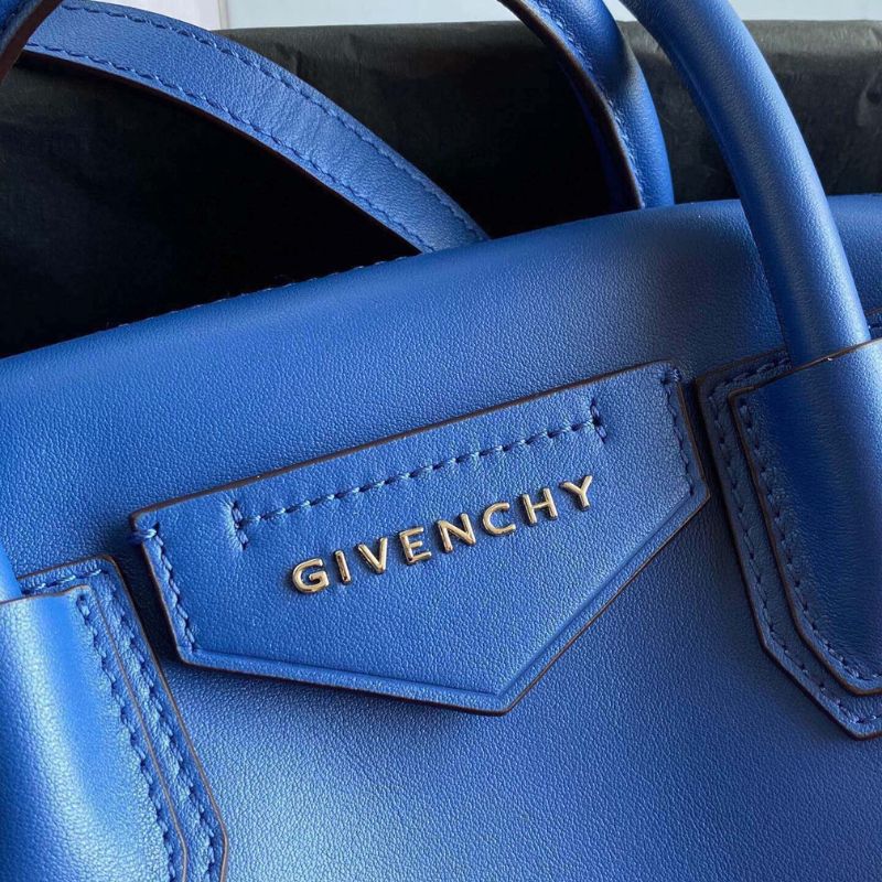 Givenchy Antigona Tote Bag