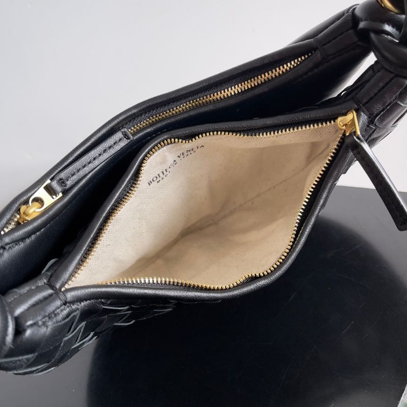 Bottega Veneta Gemelli Multi Pocket Leather Shoulder Bag