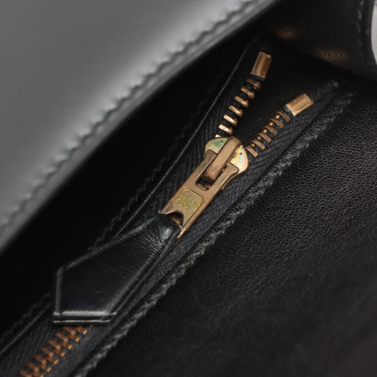 ITEM 30 - Hermes Constance 23 Box Calf Black- G Circle Stamp