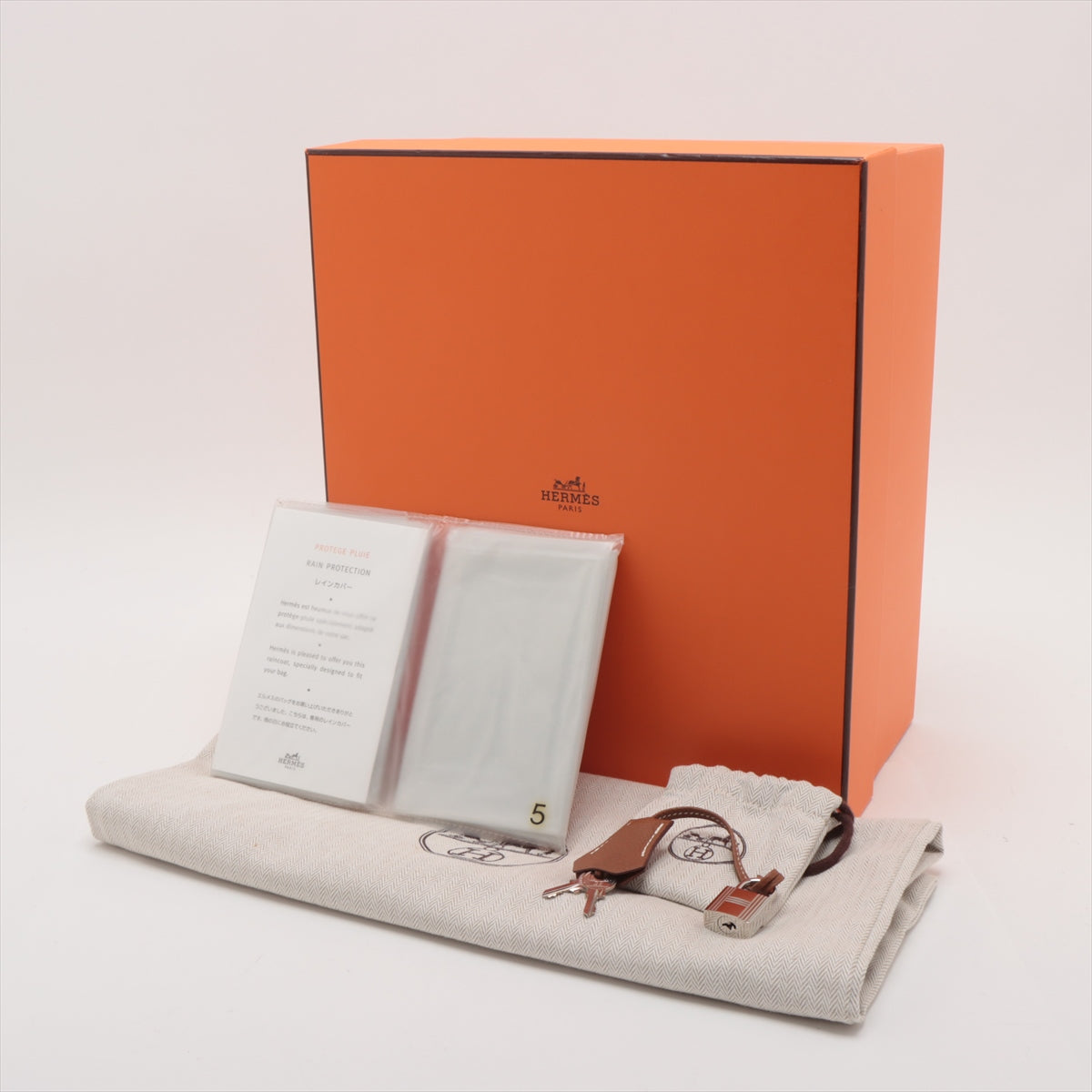 ITEM 33 - Hermes Birkin 25 Togo Gold - R Square