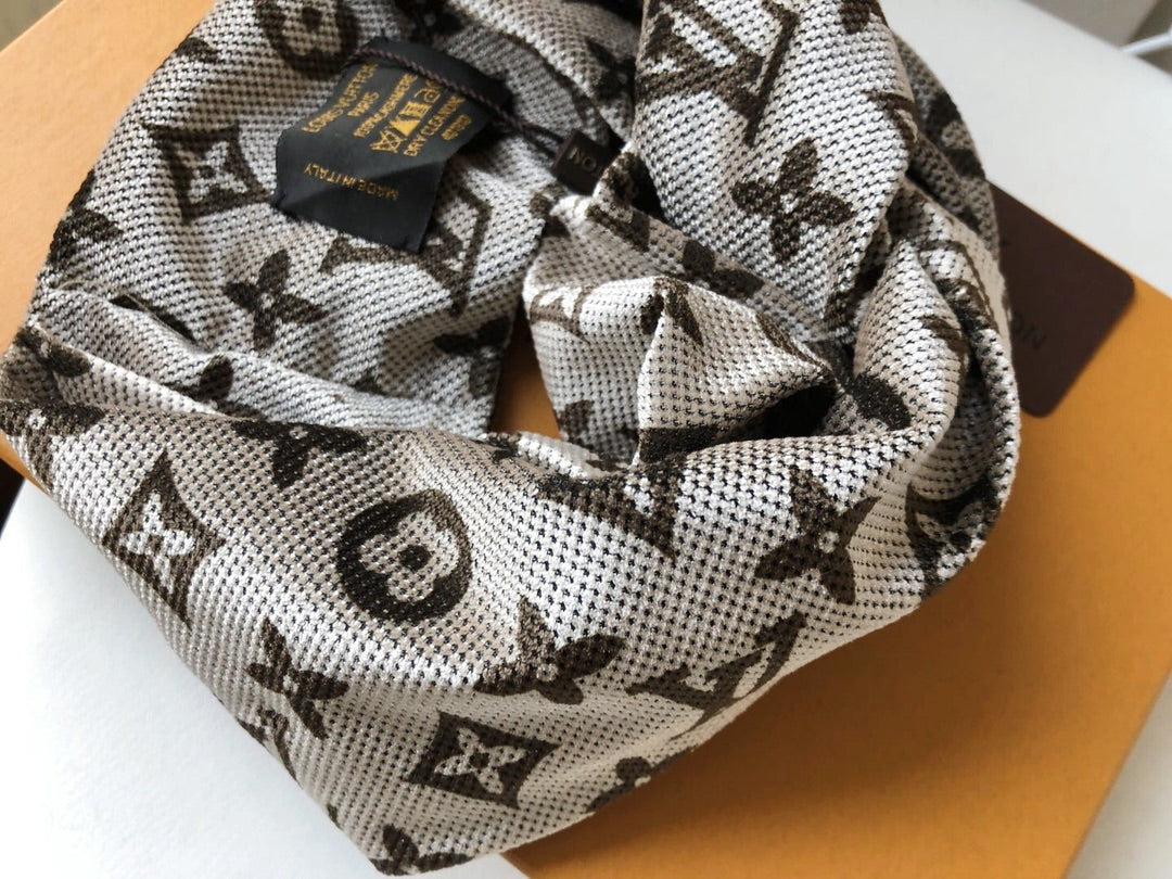 EN - Luxury Hair Band LUV 004