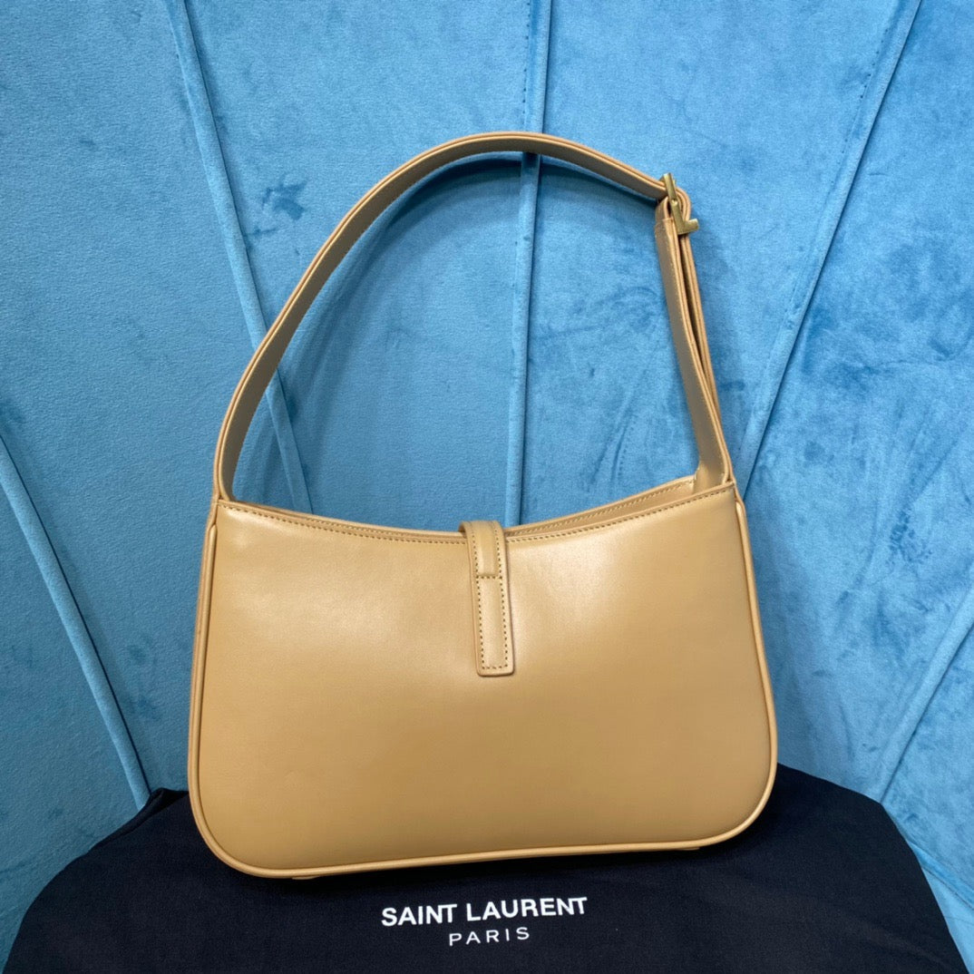 Top Quality Le 5 À 7 Hobo Bag In Smooth Beige For Women 9in/23cm YSL  6572282R20W9832