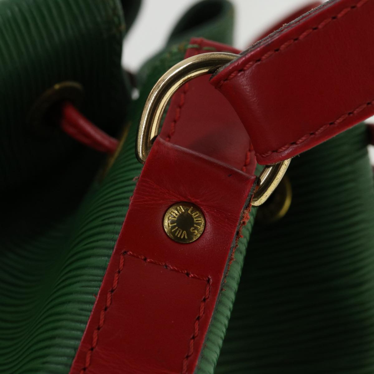 LOUIS VUITTON Epi Petit Noe Bicolor Shoulder Bag Green Red M44147 LV Auth ai476