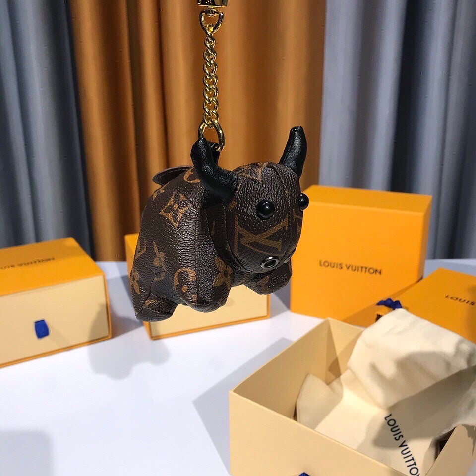 EN - Lux Keychains LUV 037