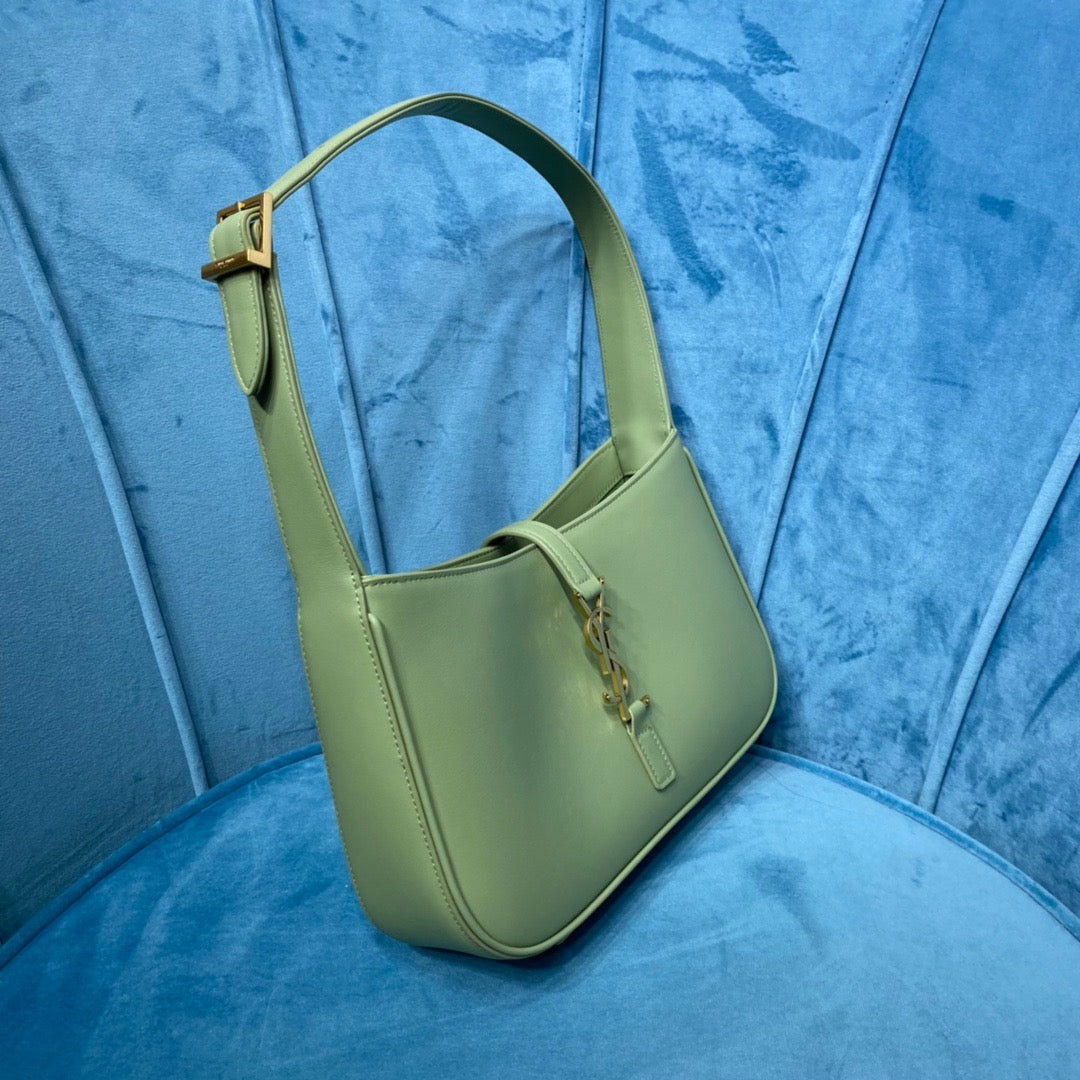 Top Quality Le 5 À 7 Hobo Bag In Smooth Light Green For Women 9in/23cm YSL 6572282R20W3316