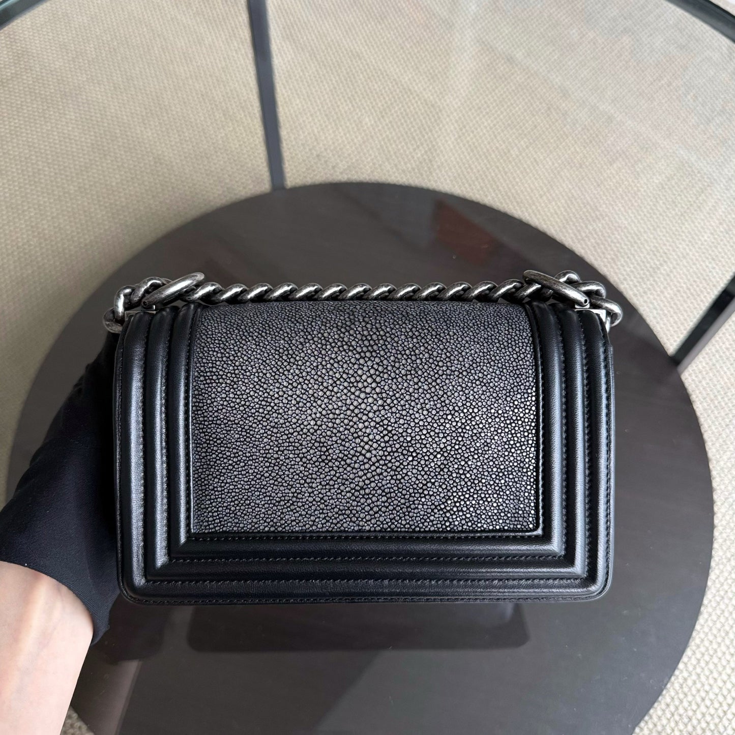 Chanel Boy Small - Stingray Black Ruthenium Silver Hardware Series 20