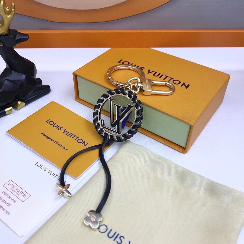 EN - Lux Keychains LUV 006