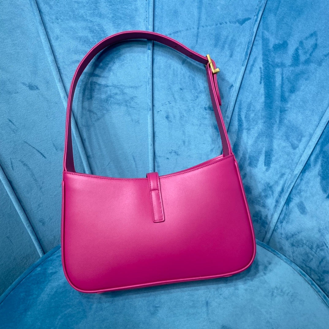 Top Quality Le 5 À 7 Hobo Bag In Smooth Pink For Women 9in/23cm YSL 6572282R20W5623