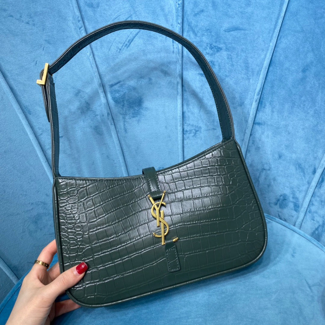 Top Quality Le 5 À 7 Hobo Bag In CrocoTop Qualityle Embossed Shiny Dark Green For Women 9in/23cm YSL 657228DZE0W3045