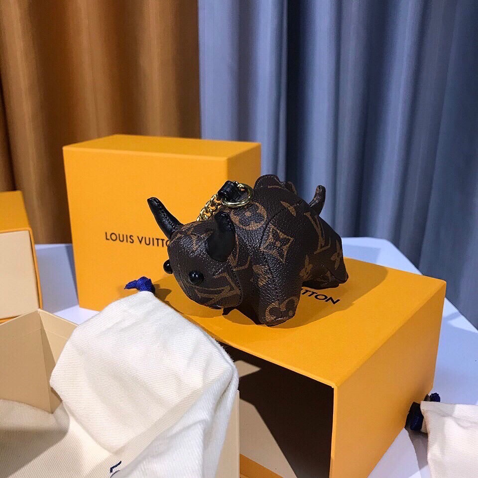 EN - Lux Keychains LUV 037