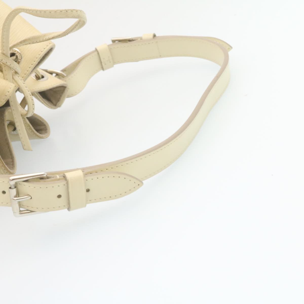 LOUIS VUITTON Epi Noe Shoulder Bag White M4084J LV Auth am2138g