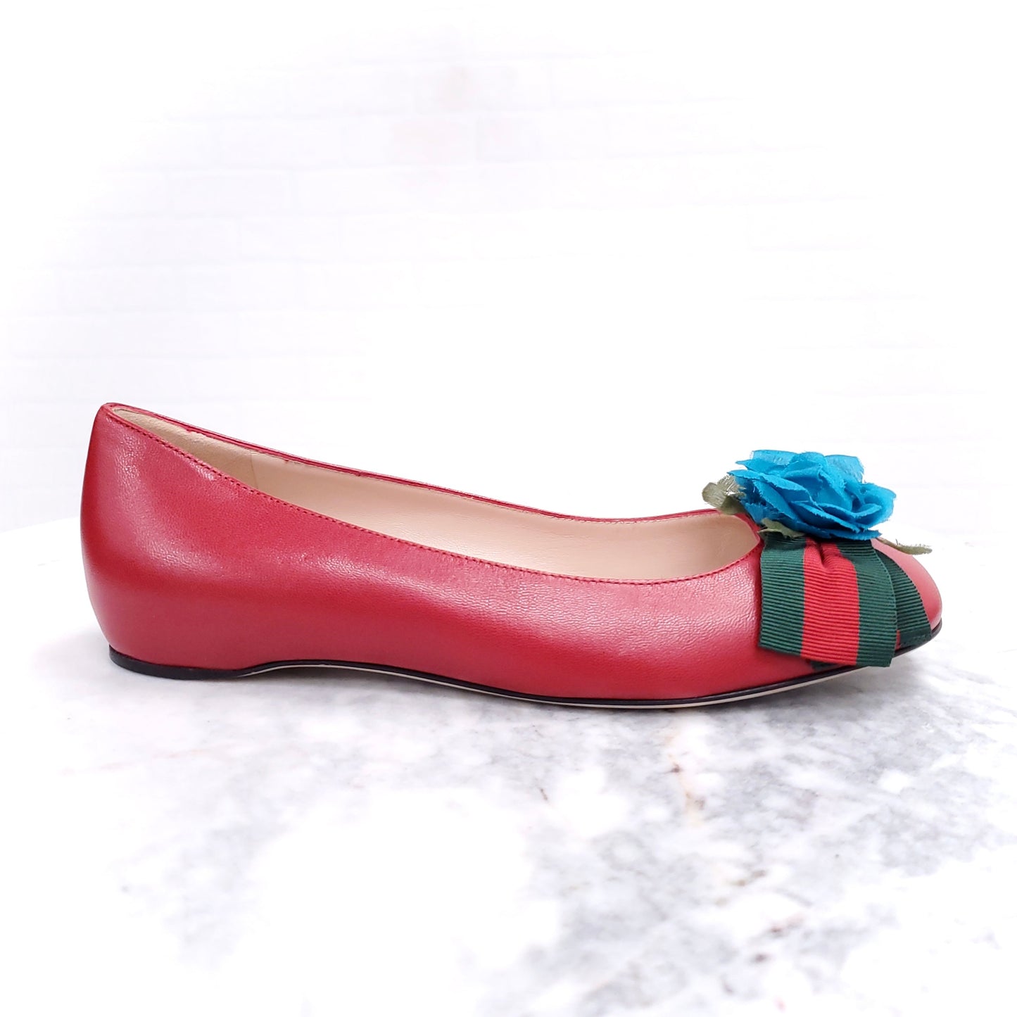 GUCCI FLATS WITH BOW DETAILS - SIZE 35.5