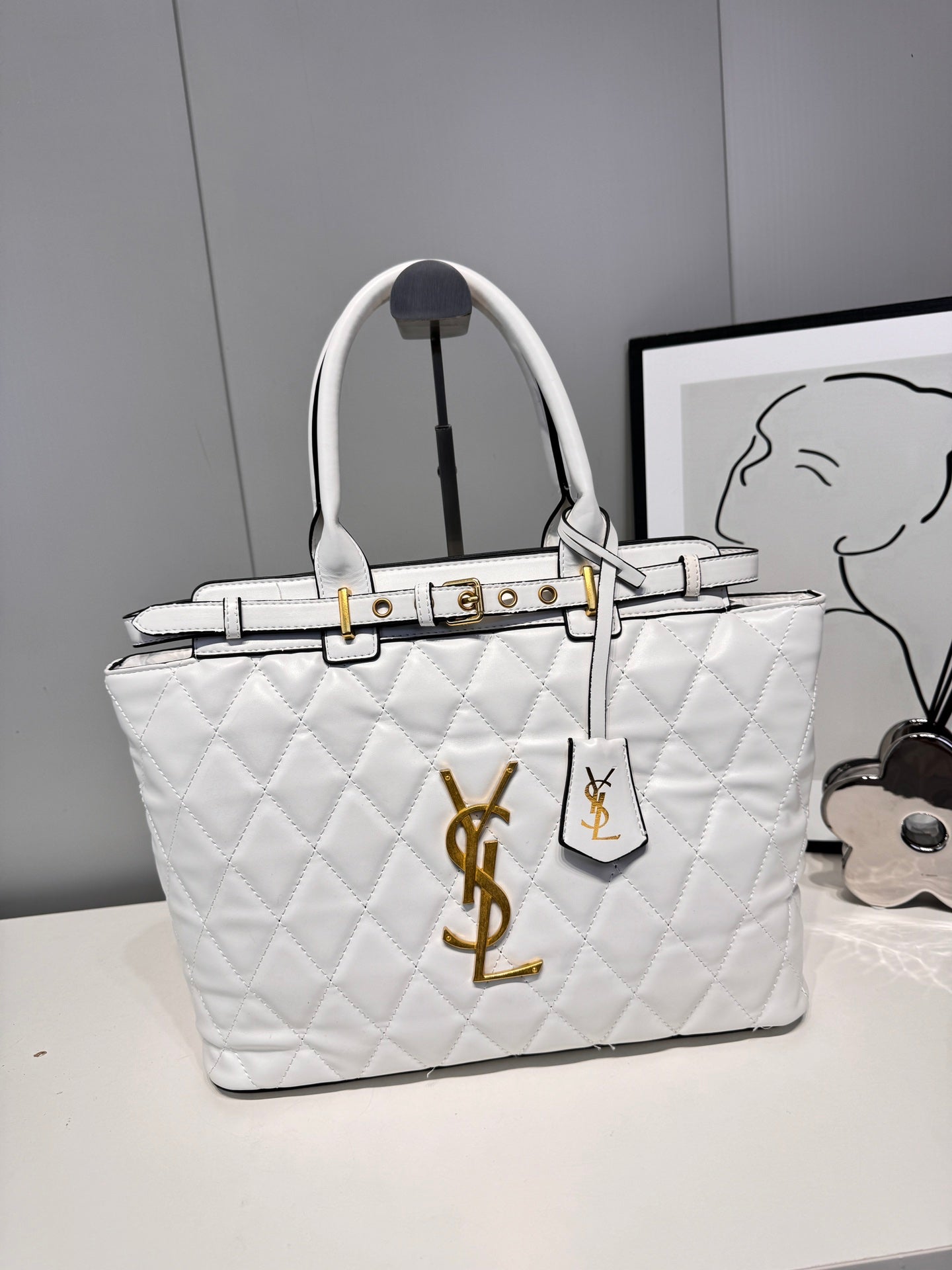 Ysl  Yves Saint Laurent Handbags