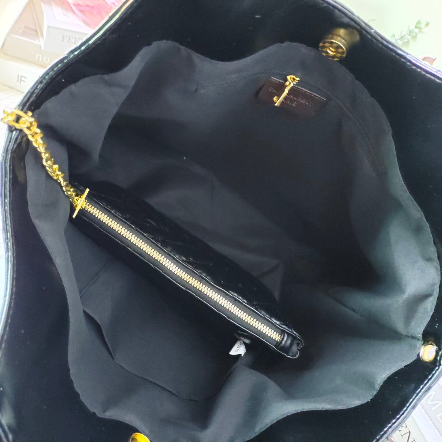 Ysl  Yves Saint Laurent Handbags